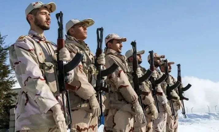 متعهدان خدمت آموزش و پرورش باید دوره آموزش رزم مقدماتی را بگذرانند