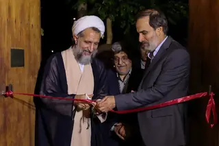 نمایشگاه آثار منتخب جشنواره‌های ملی رضوی و نقاشی‌خط آیات در قزوین افتتاح شد