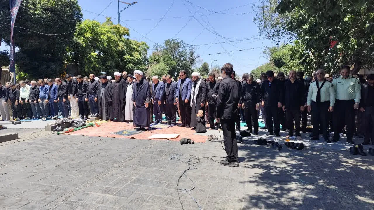 حضور فرمانده انتظامی استان قزوین در جمع عزاداران و عاشقان سیدالشهدا(ع) در روز عاشورا