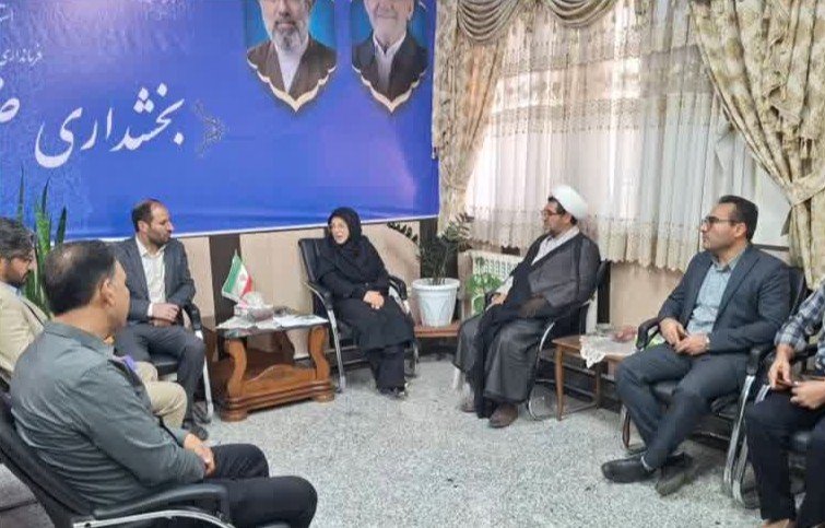 دیدار مدیرکل ثبت احوال قزوین با مسئولان ضیاآباد