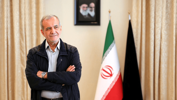 یادآوری به مسئولان دولتی: از آمریکا مطالبه کنید، نه ایران