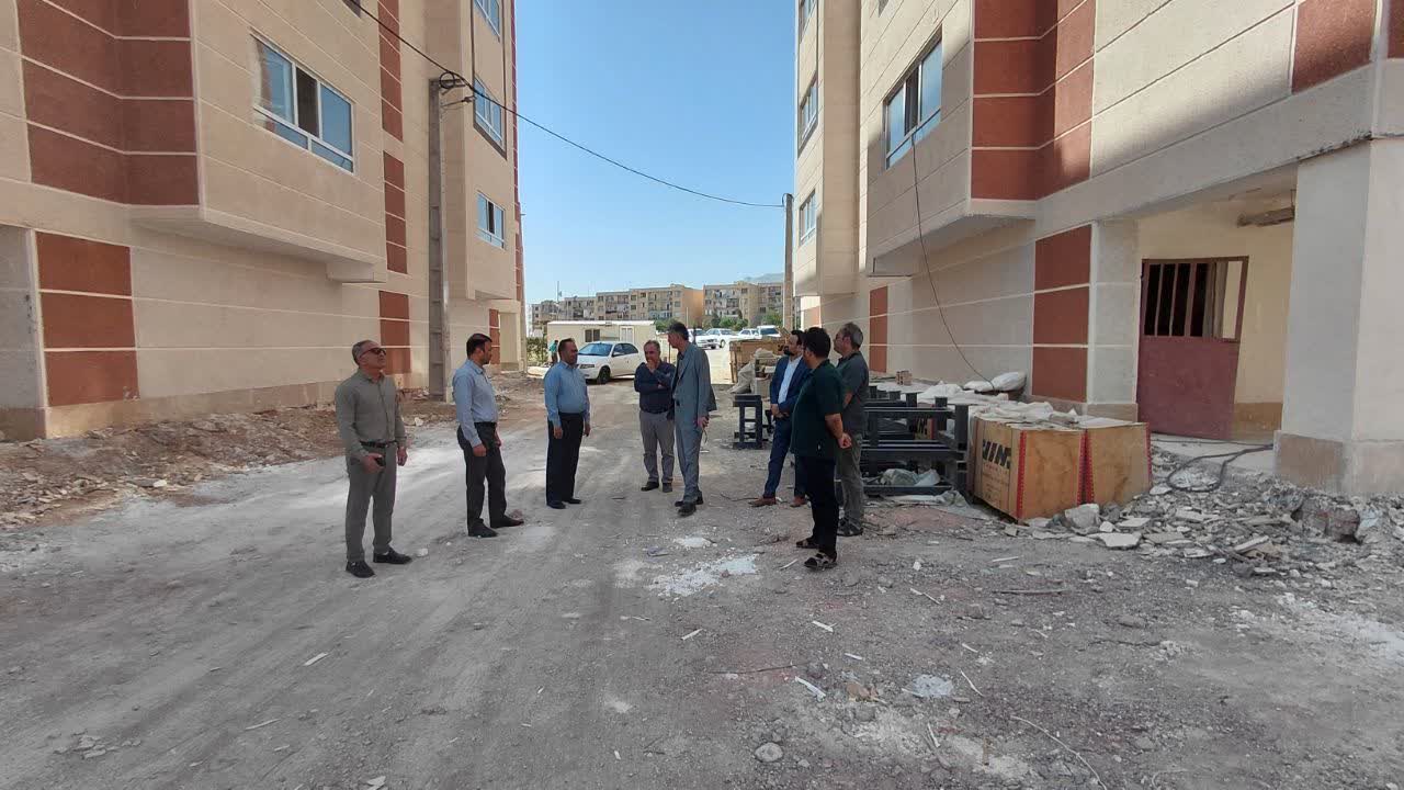 بازدید فرماندار آبیک از پروژه ۲۴۰ واحدی نهضت ملی مسکن