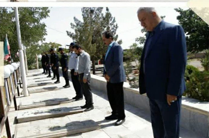 تجدید میثاق کارکنان اردوگاه کاردرمانی قزوین با شهدا