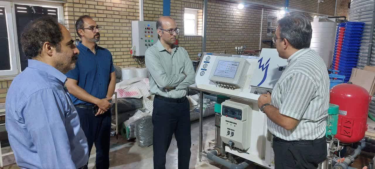 بازدید مسئولان علمی قزوین از واحدهای تولیدی