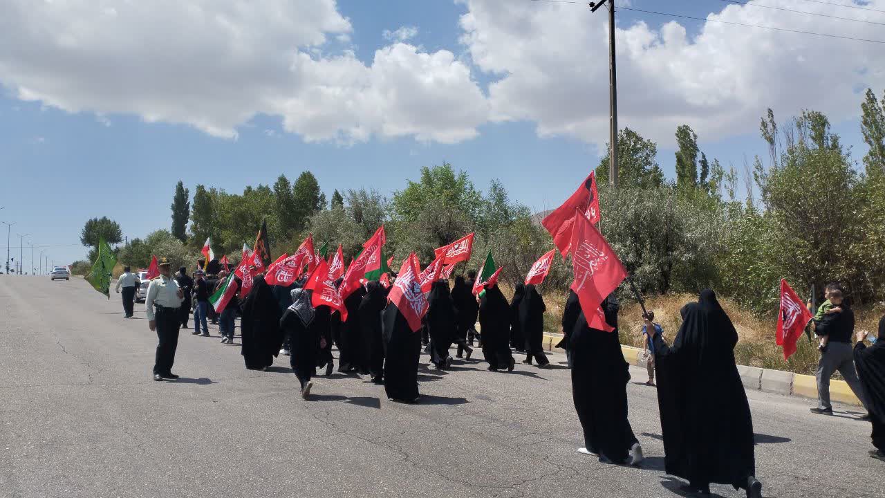 برگزاری پیاده‌روی دلدادگان حسینی در آوج