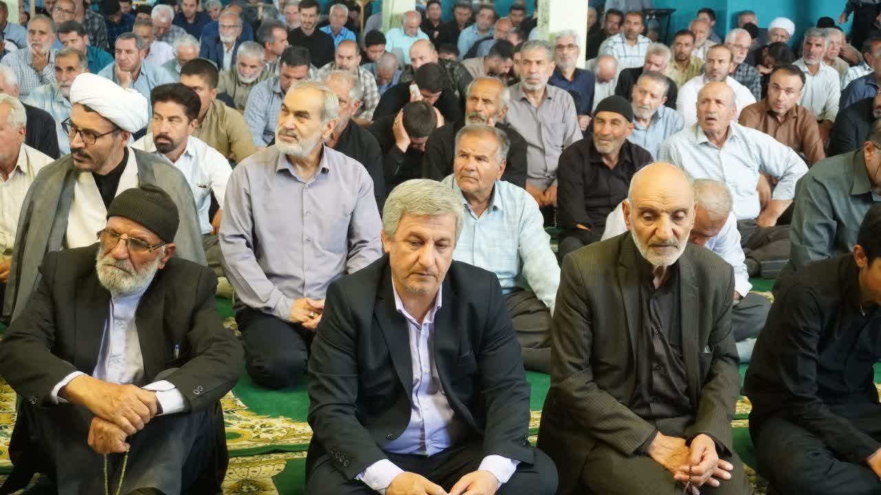 حضور فرماندار تاکستان در نماز جمعه
