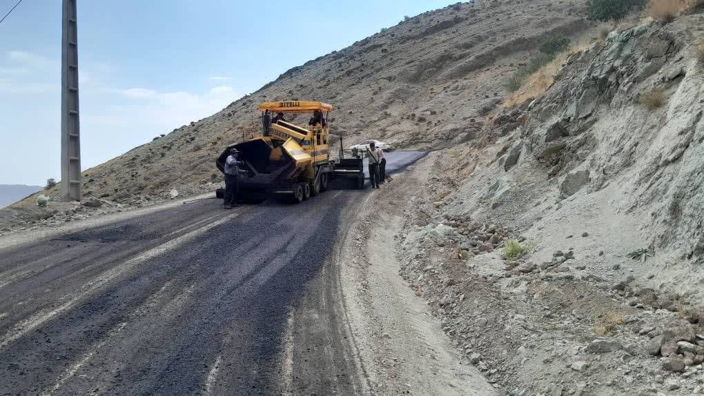 آسفالت راه قاضی‌کلایه آبیک با اعتبار ۶۰ میلیارد ریال