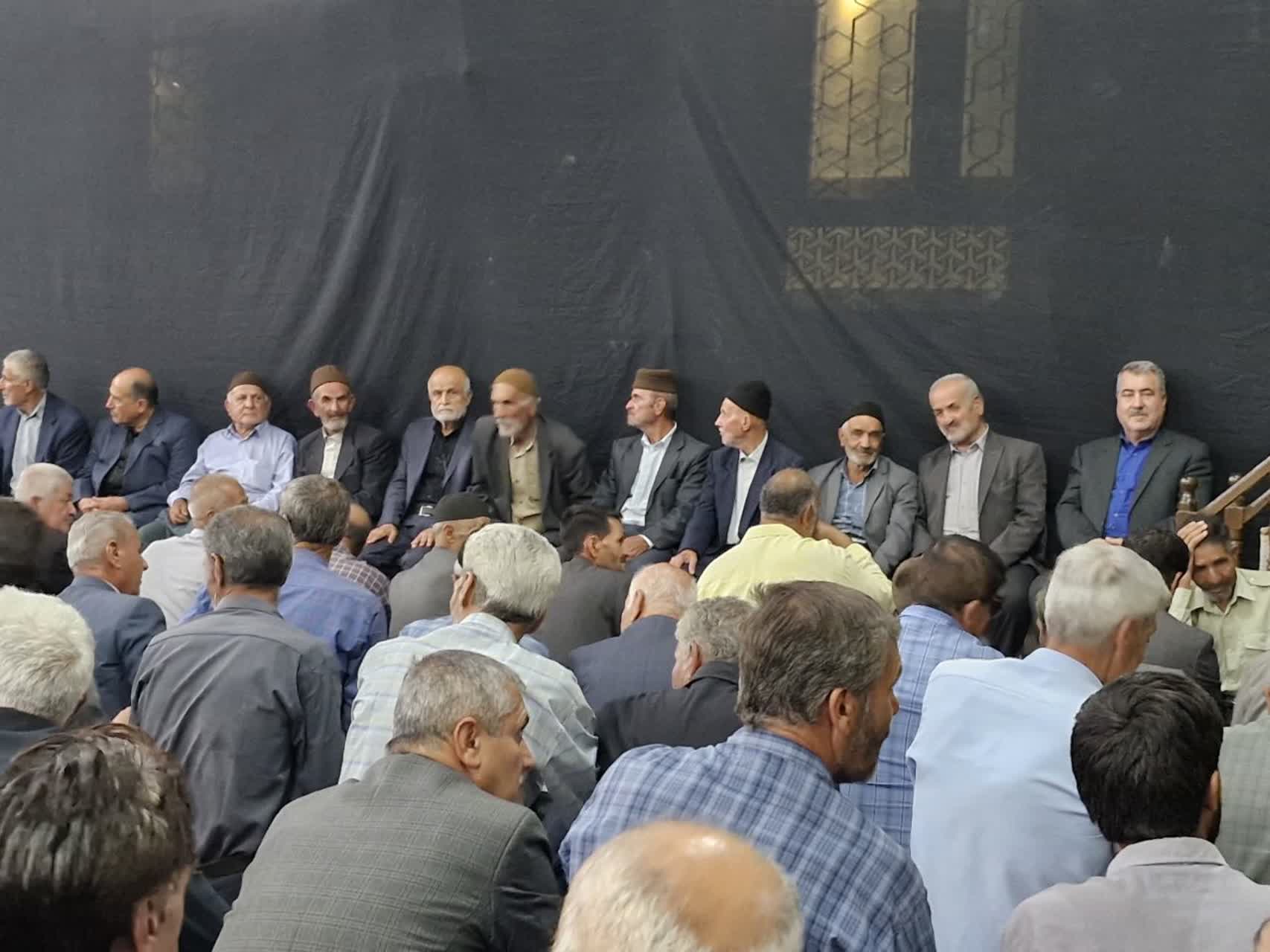 مردم اسفرورین در سوگ پیامبر رحمت و کریم اهل‌بیت(ع)