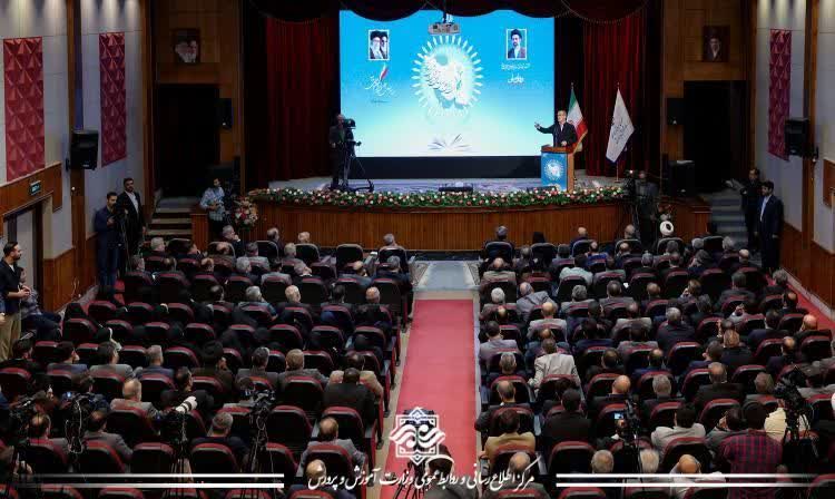 رئیس‌جمهور: دانش‌آموزان سرمایه اجتماعی کشور هستند