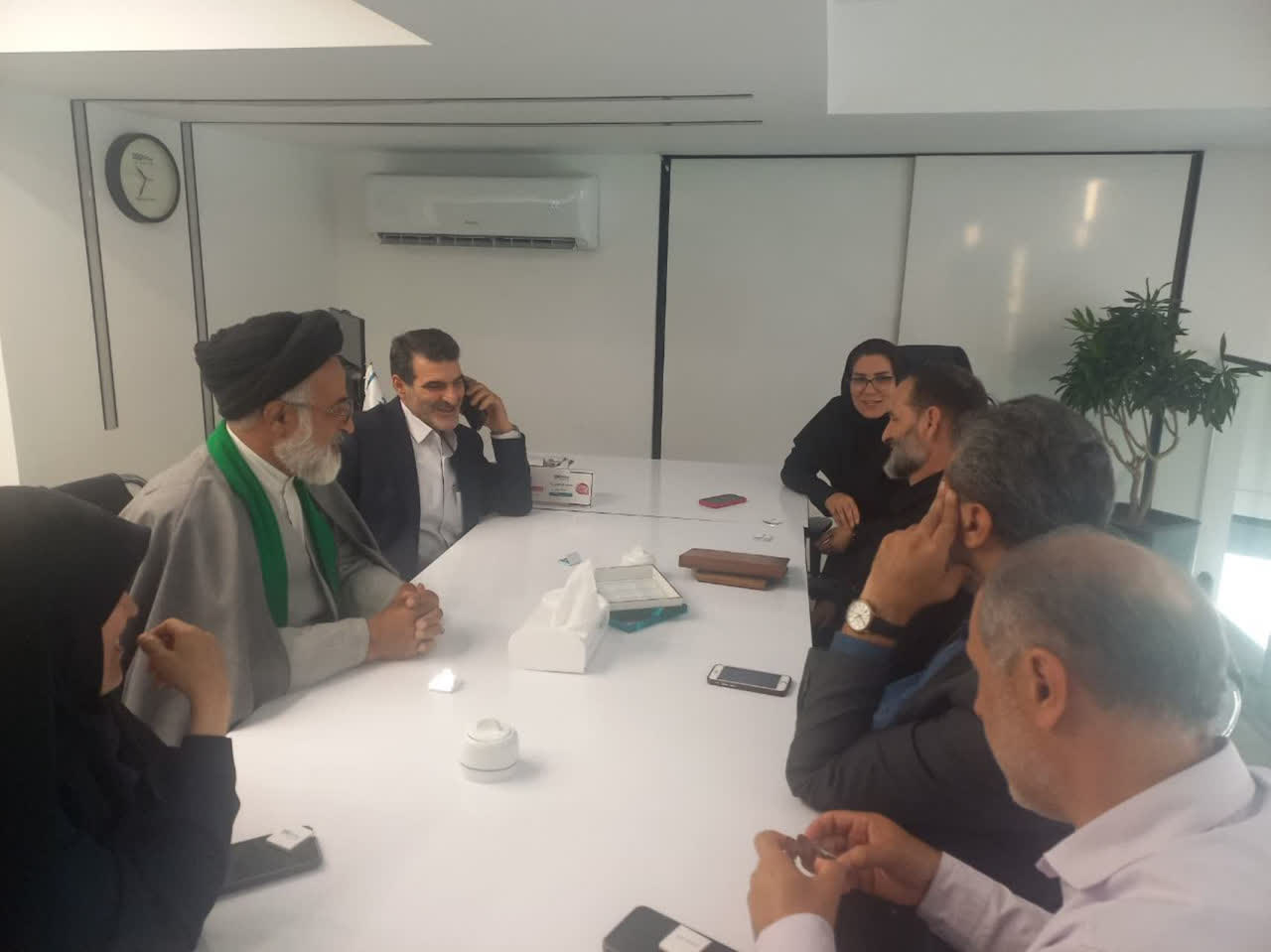 پیگیری خدمات درمانی ایثارگران قزوین