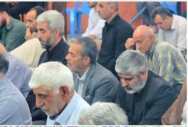 حضور مسئولان تاکستان در نماز جمعه ضیاءآباد