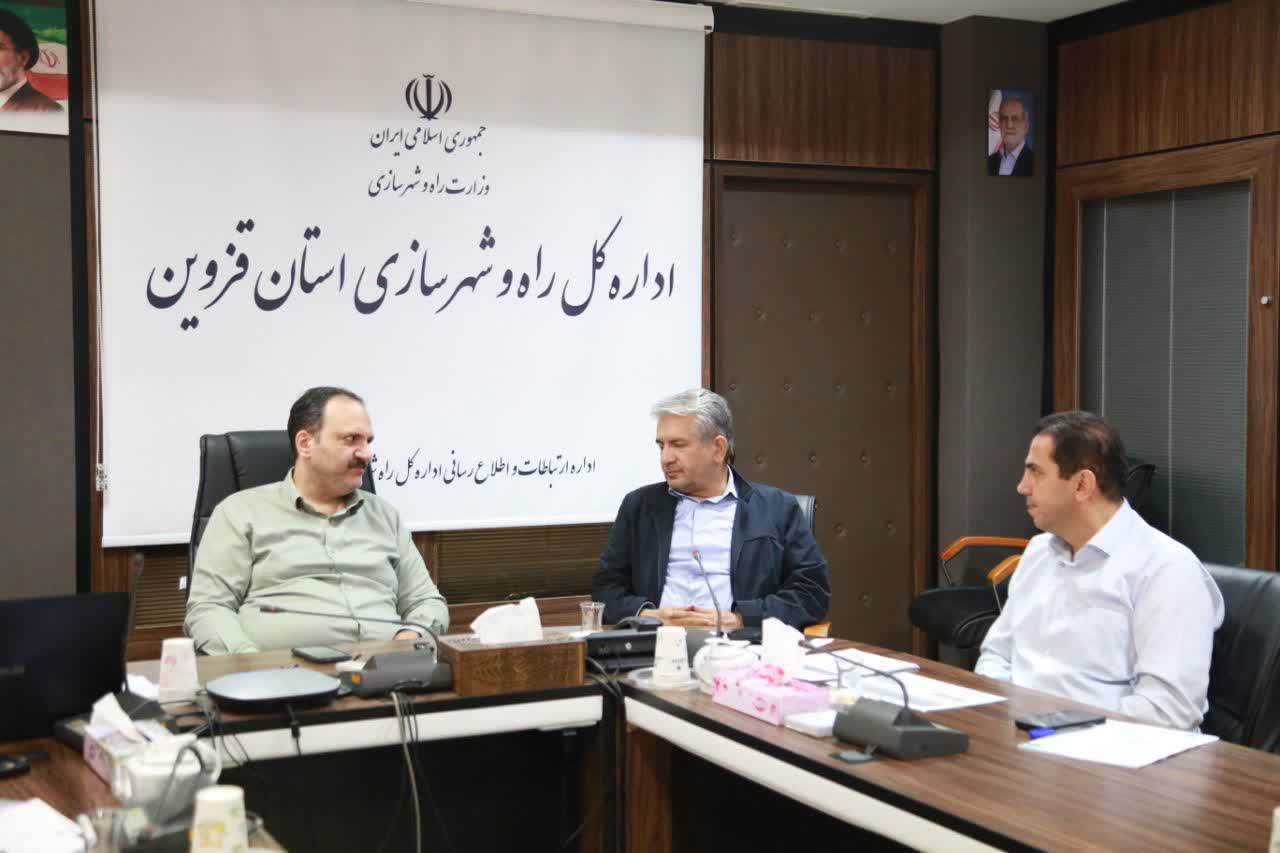 حضور بنیاد مسکن قزوین در نشست ملی پایش طرح‌های حمایتی مسکن