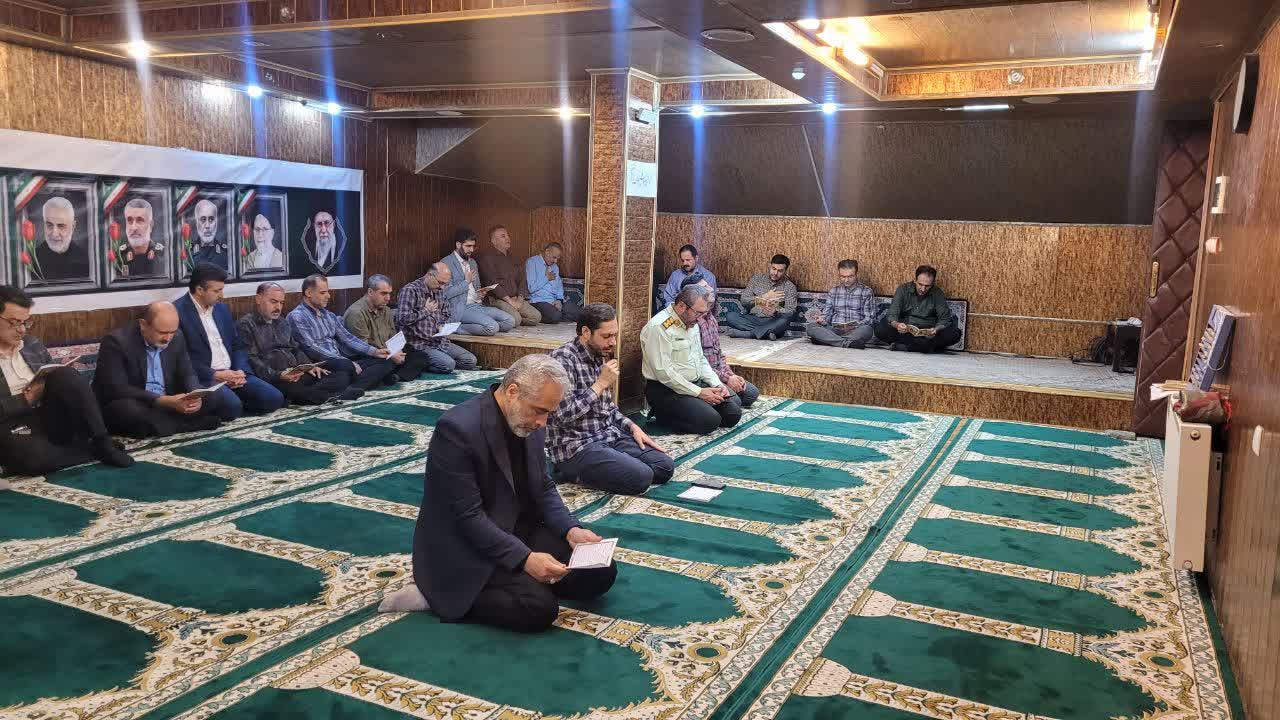 برگزاری مراسم زیارت عاشورا در ستاد زندان‌های قزوین