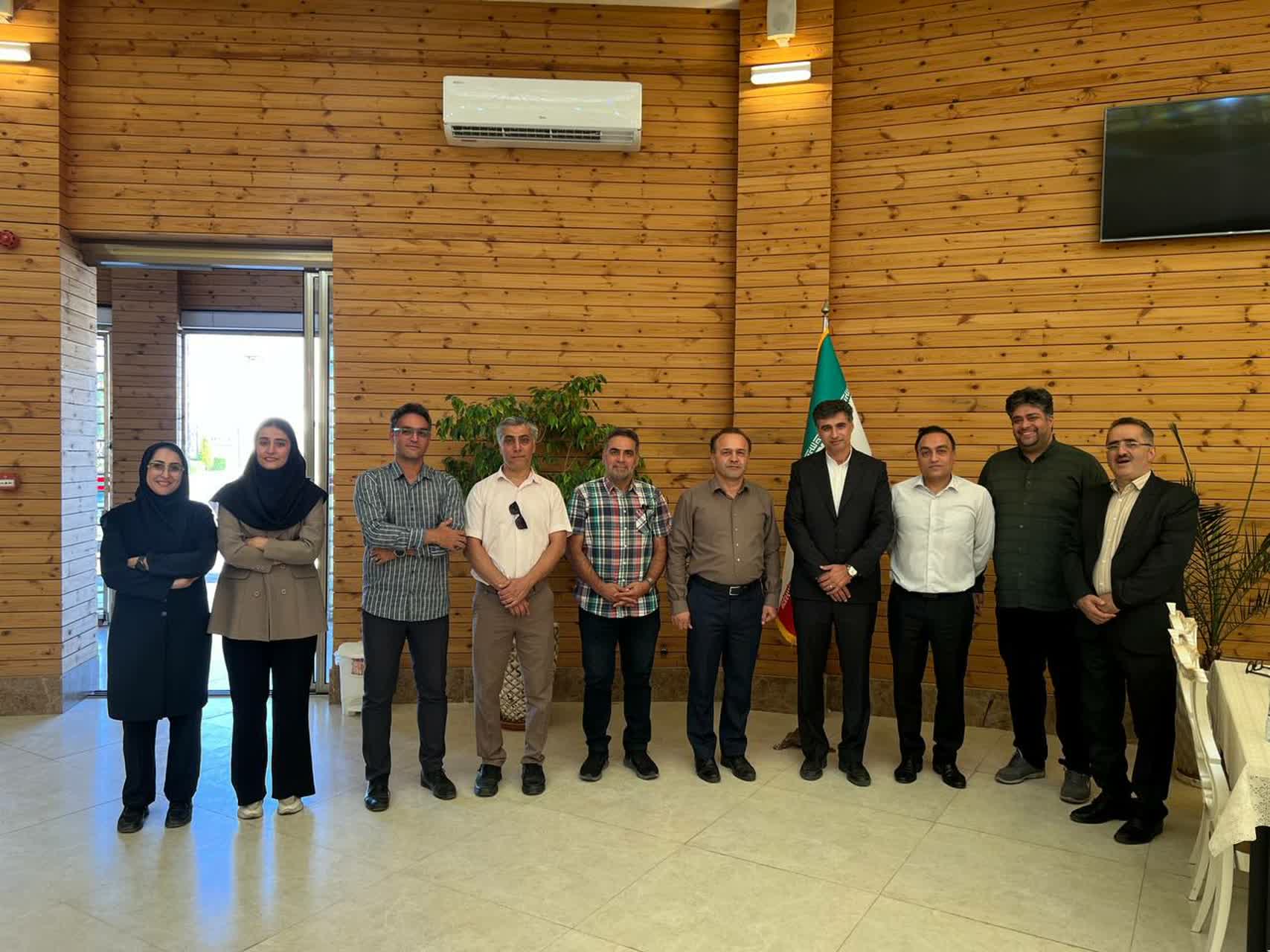 دومین سفر کارکنان وزارت علوم به قزوین برگزار شد