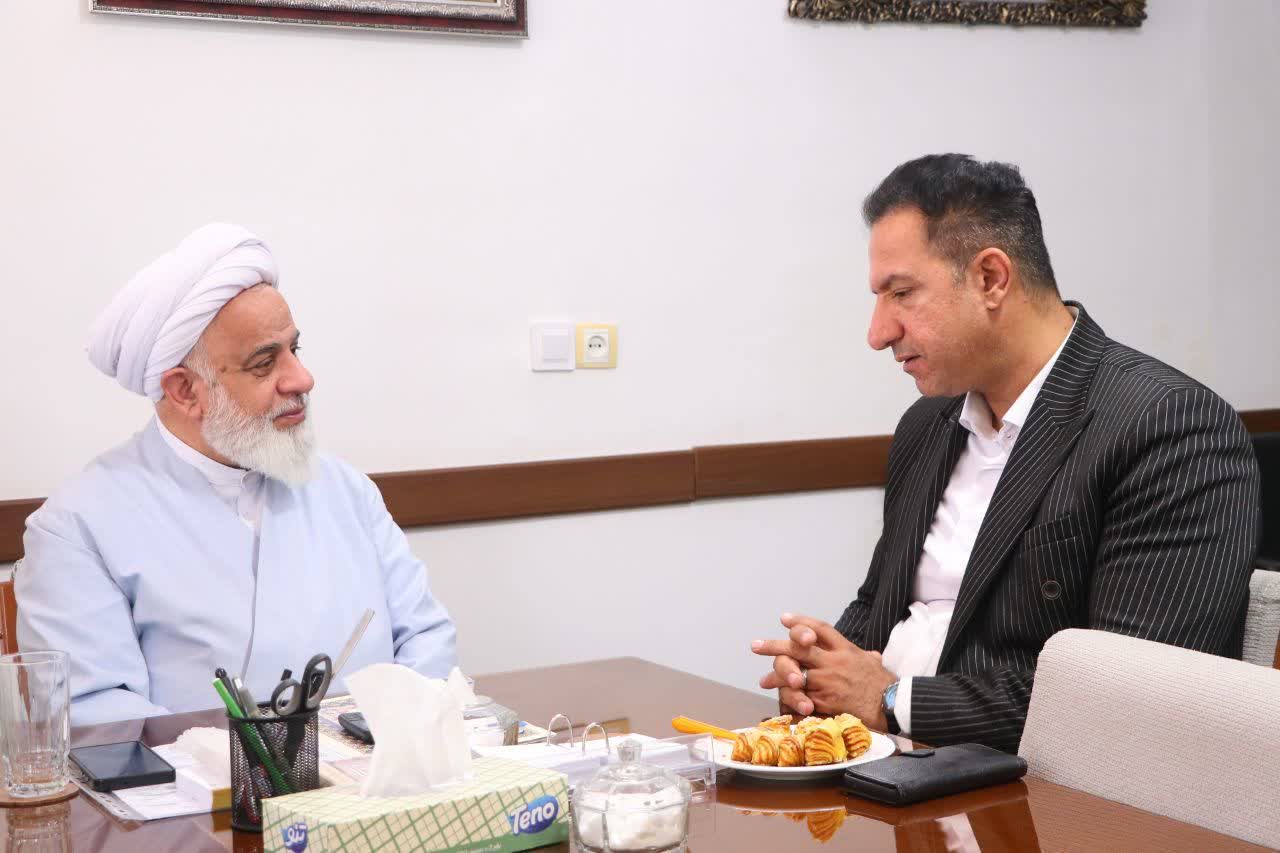 دیدار سرپرست شهرداری آبیک با امام جمعه