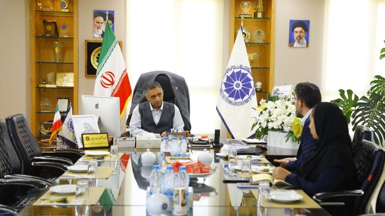 پیگیری سهمیه ارزی ارغوان تجارت