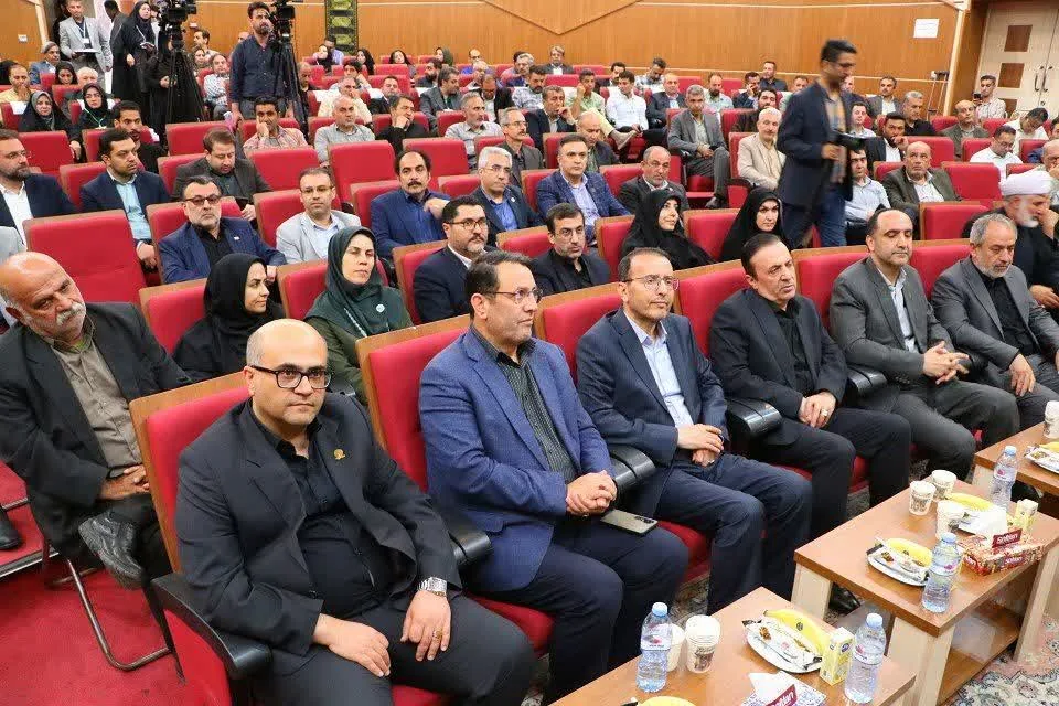 تصویر گالری - گزارش تصویری تجلیل از ۲۵ برگزیده ملی و استانی بخش 