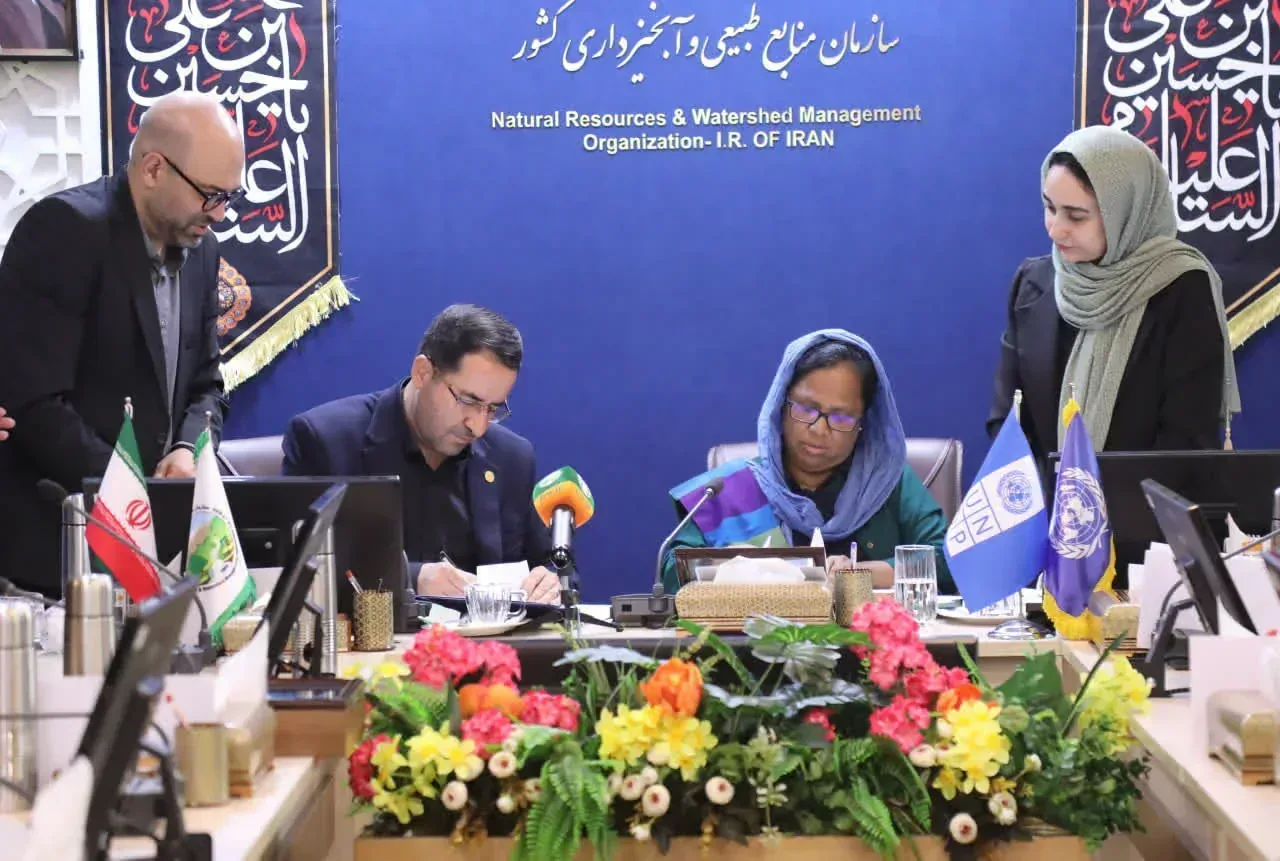 احداث ۱۰ مزرعه خورشیدی؛ گام مشترک سازمان منابع طبیعی و UNDP برای ارتقای تاب‌آوری روستایی