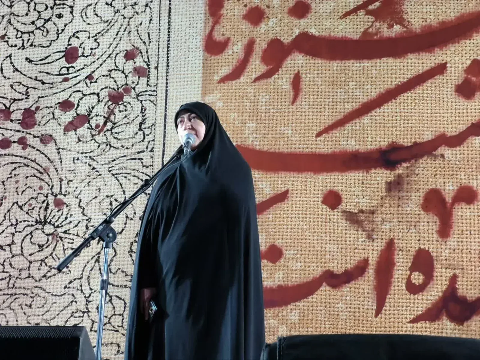 دکتر محمدبیگی در تجمع باشکوه مردم تجریش در تهران: تقویت پیوند میان ملت و حاکمیت، سدی محکم در برابر دشمنان