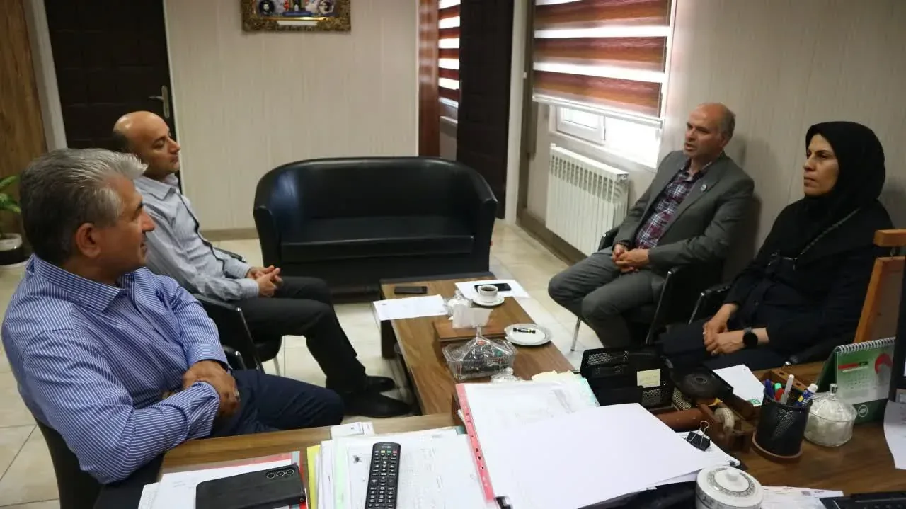 تأکید بر توسعه روستاهای قزوین در نشست مشترک مدیران کل بنیاد مسکن و منابع طبیعی