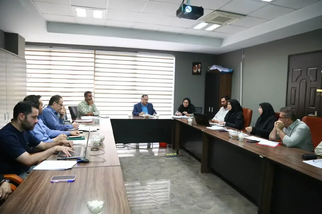 تحول اداری و ارتقای کیفیت خدمات؛ محور نخستین نشست شورای راهبری راه و شهرسازی قزوین