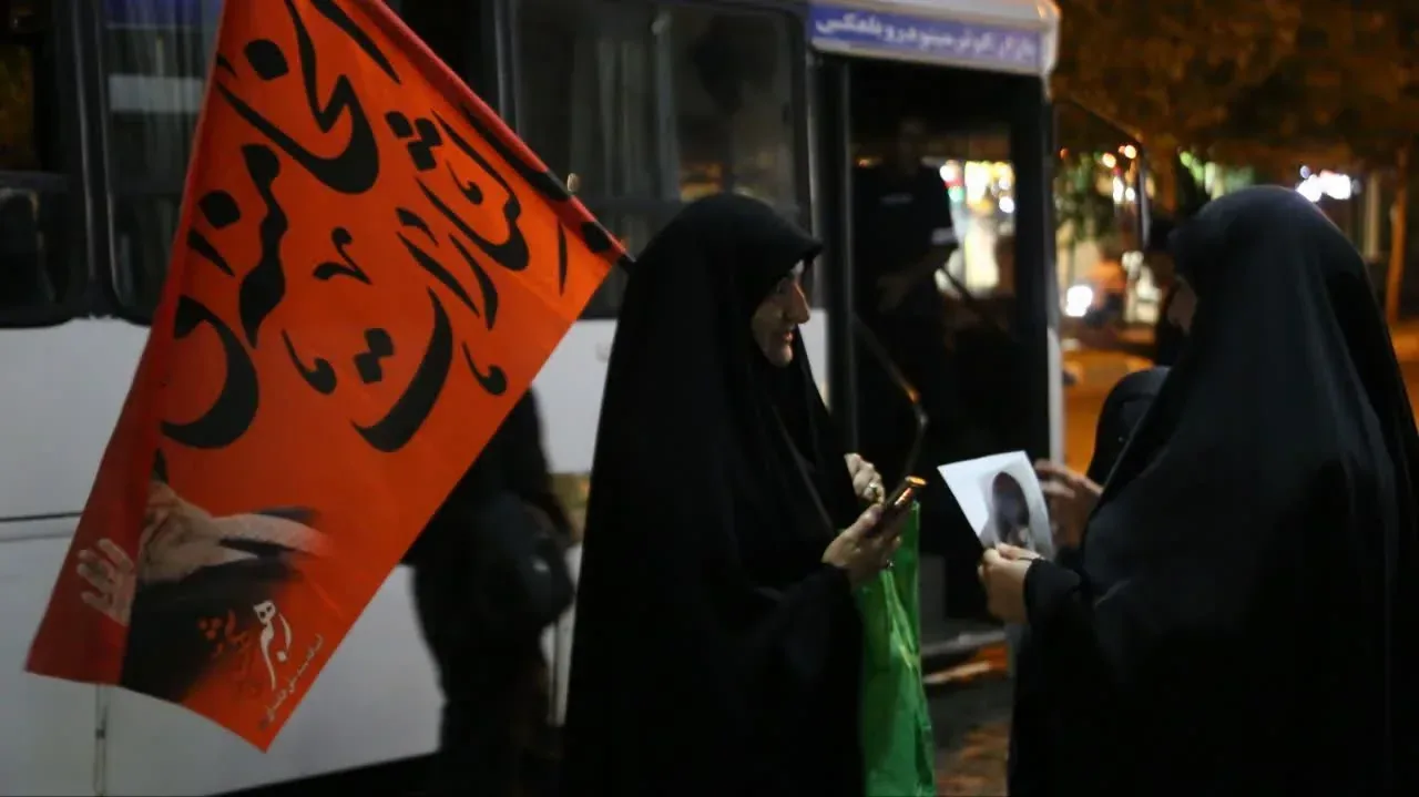 اعزام کاروان فرهنگ و هنر قزوین به مراسم تشییع رهبر شهید