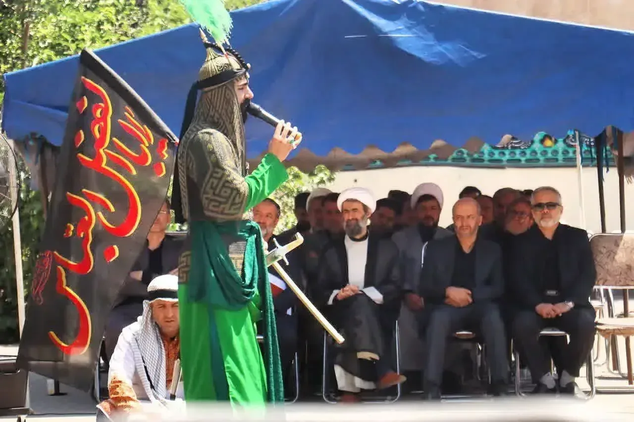 برگزاری مراسم تعزیه دهه اول محرم در زندان مرکزی قزوین با حضور رئیس کل دادگستری استان