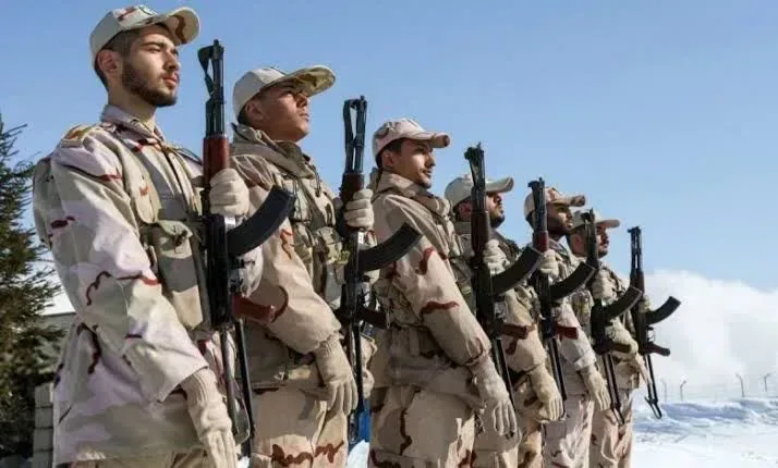 متعهدان خدمت آموزش و پرورش باید دوره آموزش رزم مقدماتی را بگذرانند