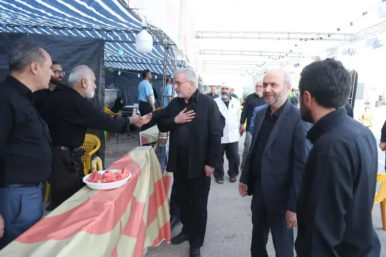 معاونان استاندار قزوین از موکب‌های خدمت‌رسان به زائران «شهید ایران» بازدید کردند