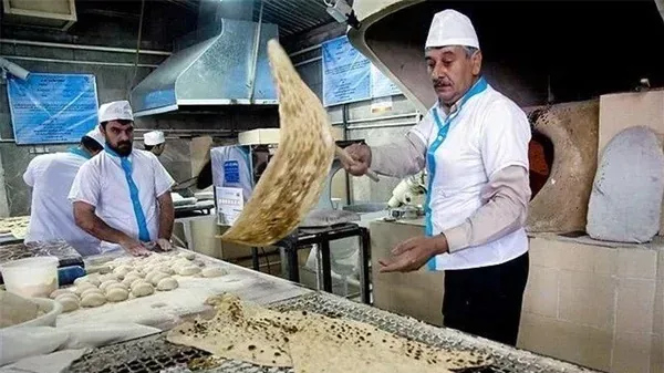 پیشنهاد بخش خصوصی: نان مردم را به ما واگذار کنید