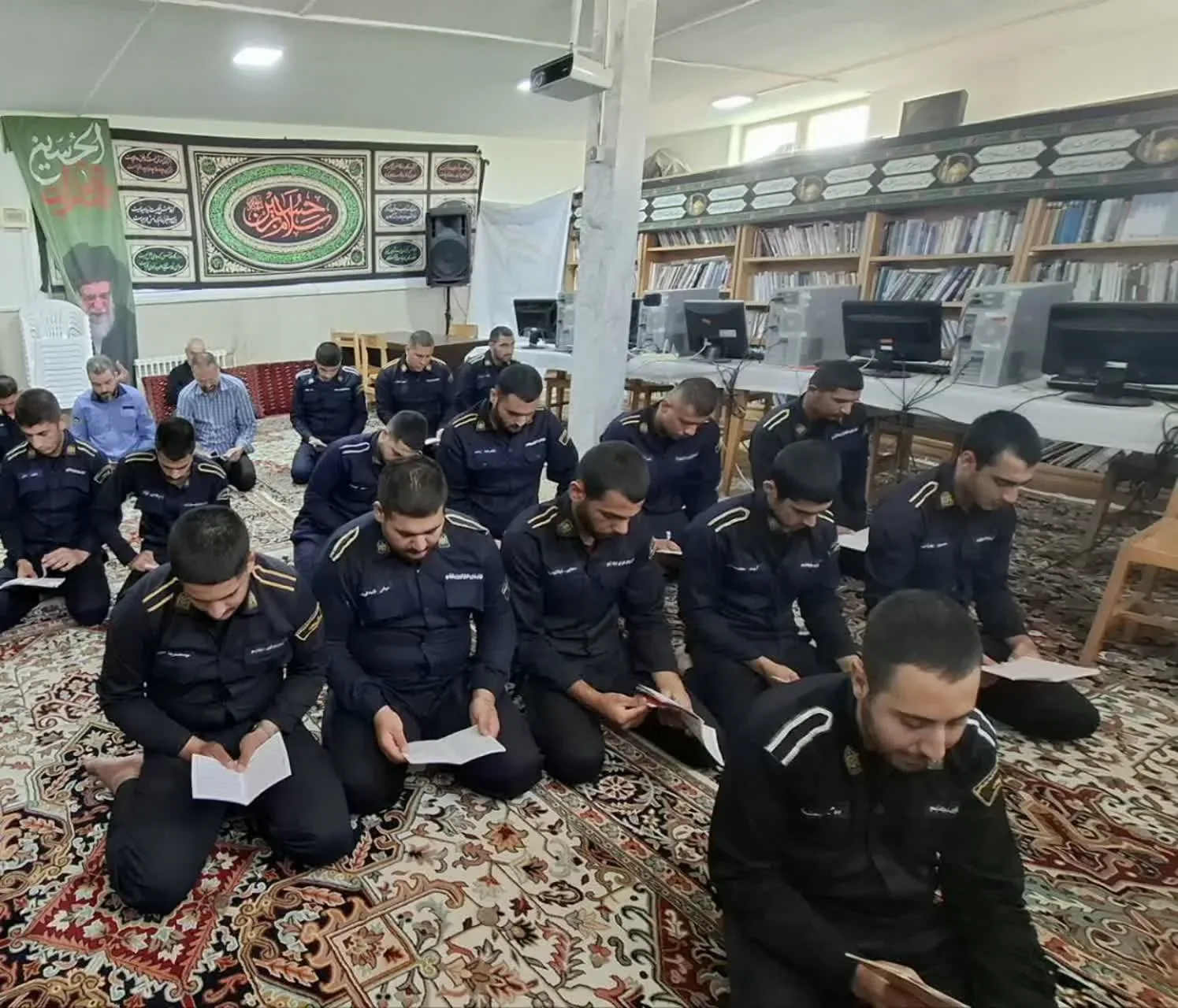برگزاری مراسم زیارت عاشورا و وداع با رهبر شهید در اردوگاه کاردرمانی قزوین