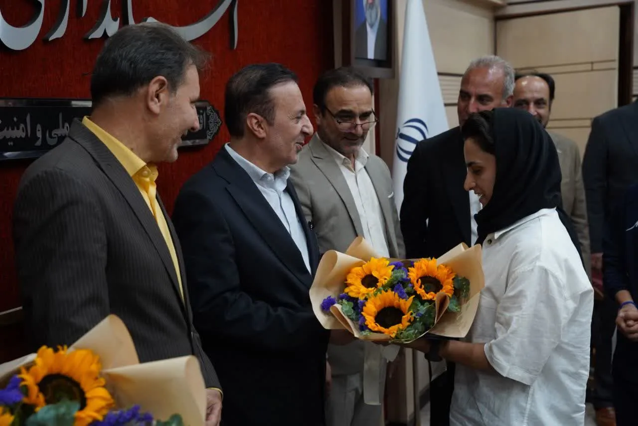 تصویر گالری - گزارش تصویری تجلیل استاندار قزوین از قهرمانان فرام