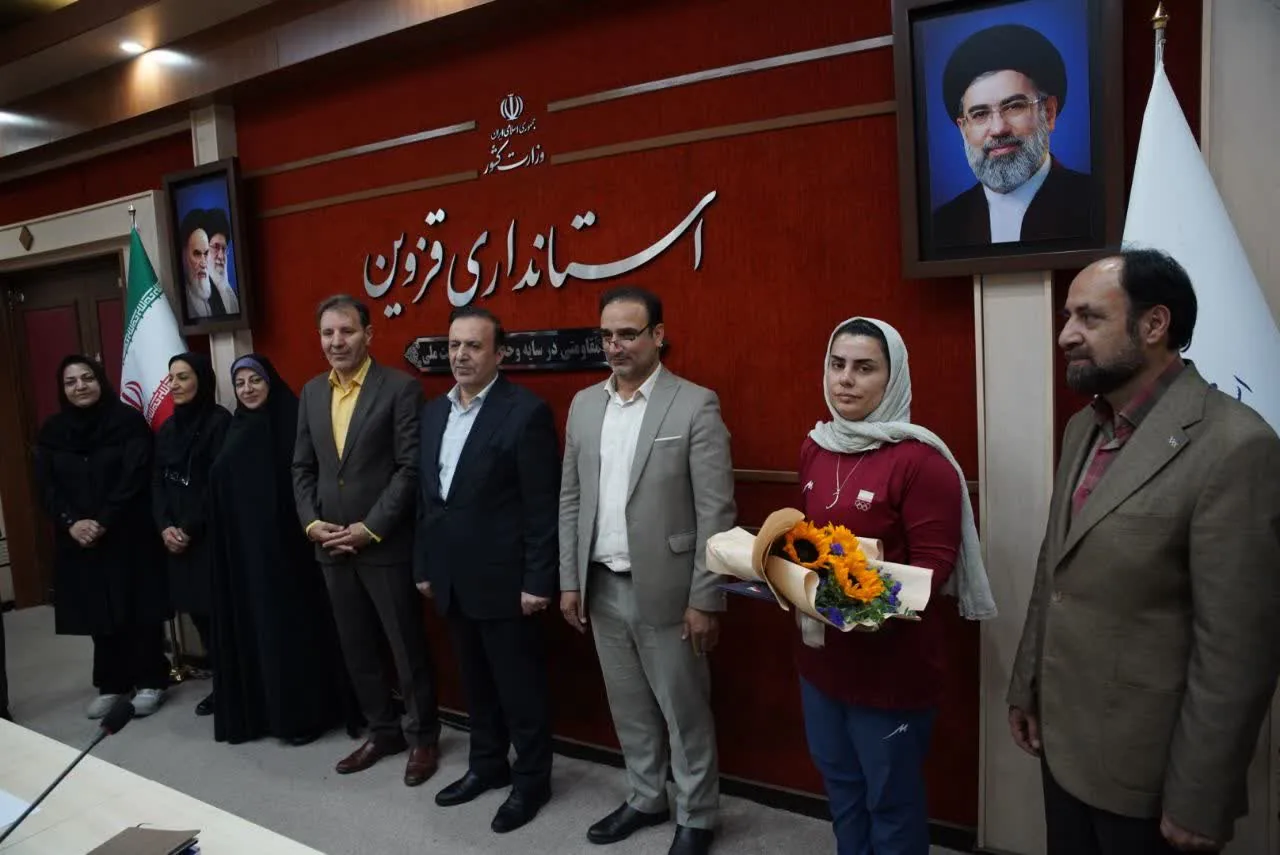تصویر گالری - گزارش تصویری تجلیل استاندار قزوین از قهرمانان فرام