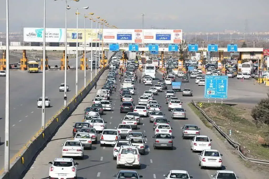 گزارش تردد خردادماه در قزوین؛ شناسایی بیش از ۱۱ هزار تخلف اضافه‌ تناژ