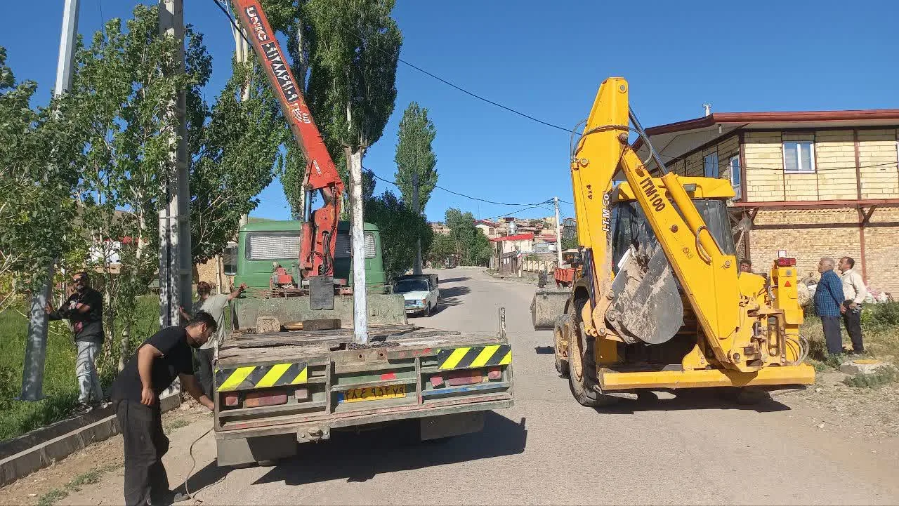 توسعه زیرساخت‌های نظارتی؛ فرماندار آوج از پروژه پایش تصویری روستای پرسبانج بازدید کرد