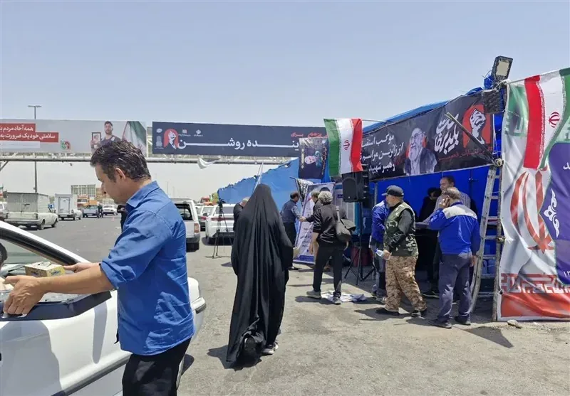 خدمت‌رسانی جهادگران تاکستان و البرز به زائران در مشهد؛ اسکان ۷۸۰ زائر و پخت هزاران وعده غذای گرم