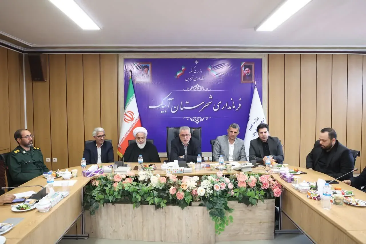 معاون استاندار قزوین: وحدت ملی و خدمت‌رسانی شبانه‌روزی مدیران، ضرورت امروز کشور است