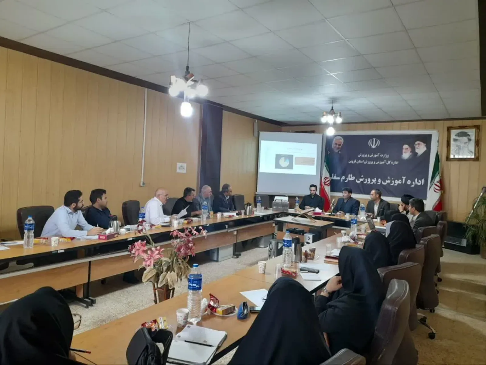 بررسی وضعیت دانش‌آموزان بازمانده از تحصیل در شورای آموزش و پرورش طارم سفلی