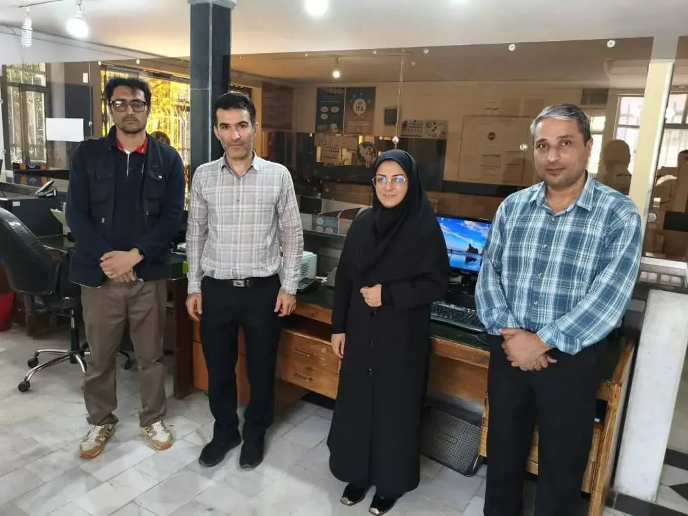 بازدید مدیرکل ثبت احوال استان قزوین از اداره ثبت احوال آبیک و تأکید بر تکریم ارباب‌ رجوع
