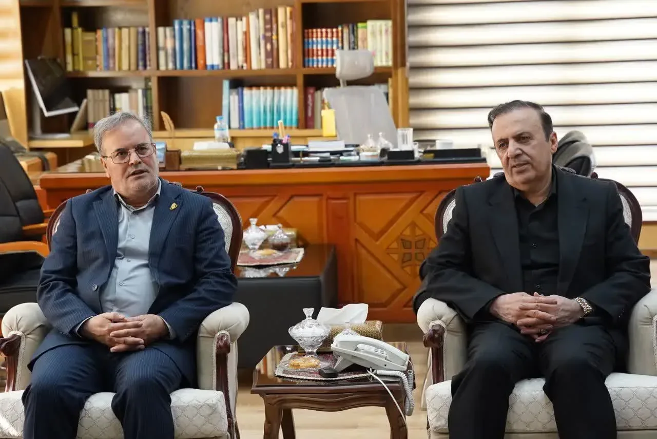 استاندار قزوین بر توسعه کشاورزی دانش‌بنیان، گسترش گلخانه‌ها و اصلاح الگوی کشت برای مدیریت بحران آب تأکید کرد